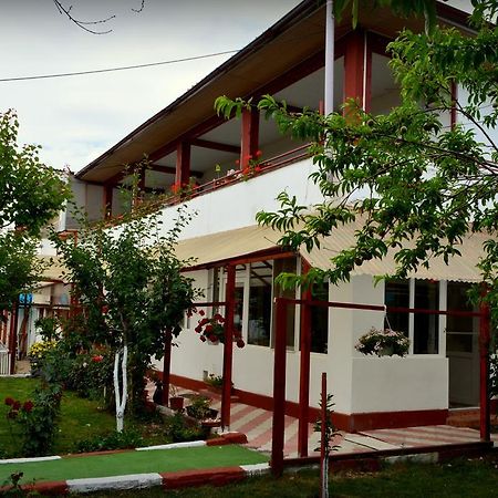 Casa Gia Hotel Костинещи Екстериор снимка