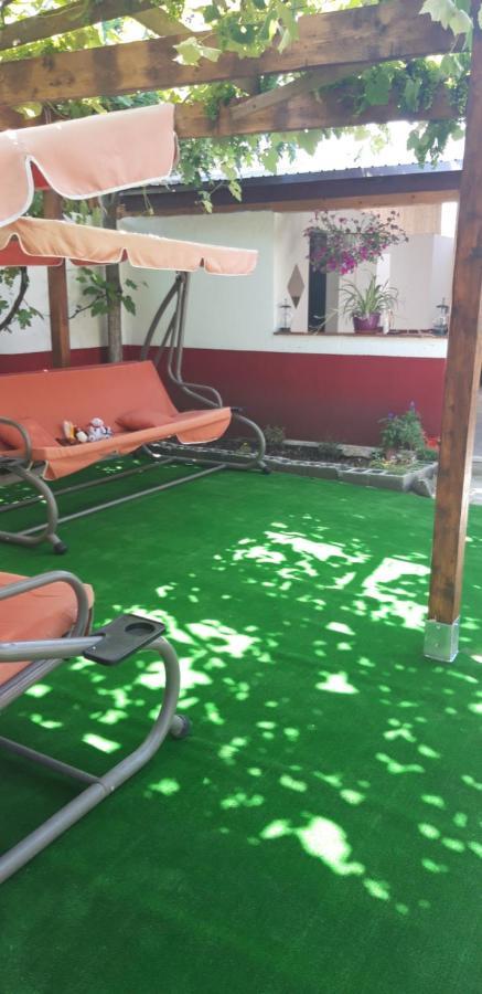 Casa Gia Hotel Костинещи Екстериор снимка