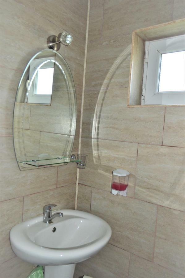 Casa Gia Hotel Костинещи Екстериор снимка